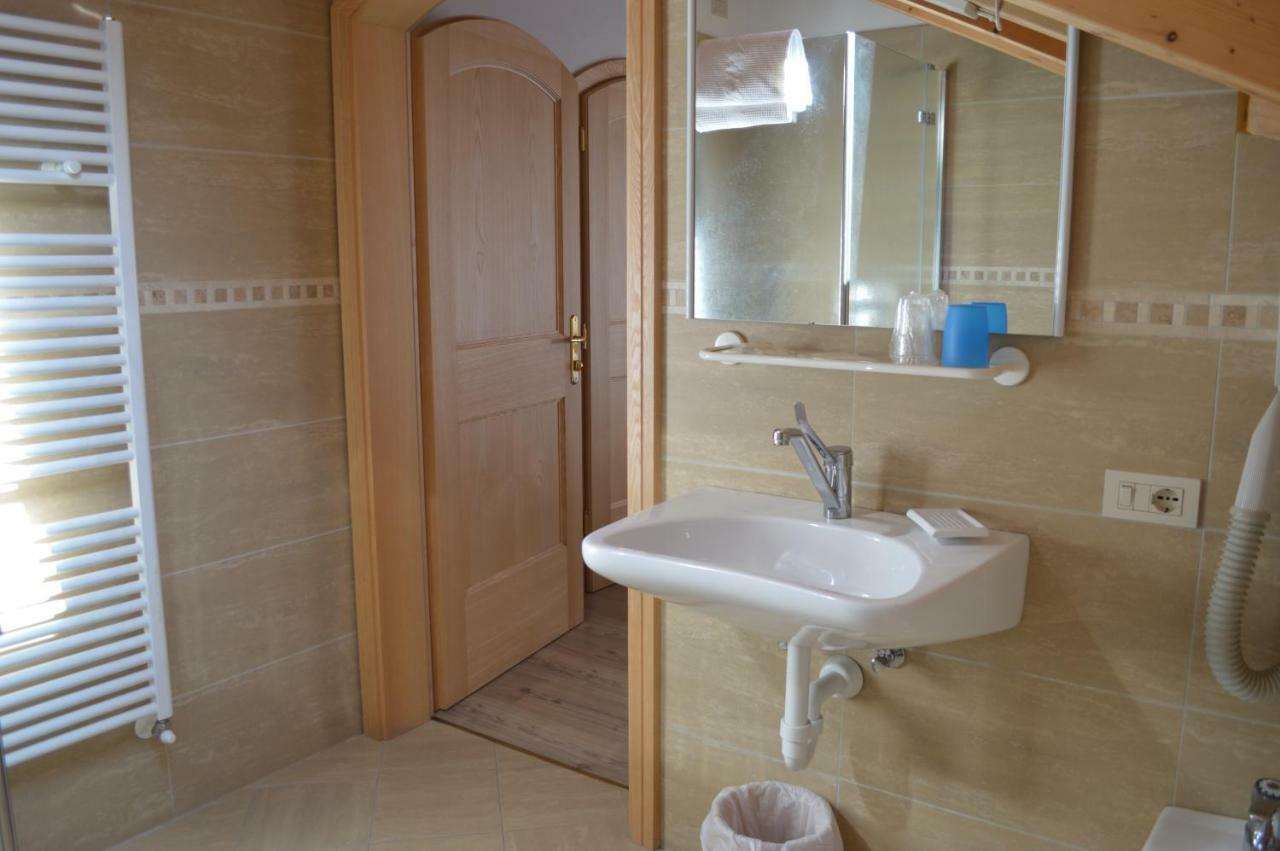 Garni Eden Bed And Breakfast Soraga Luaran gambar